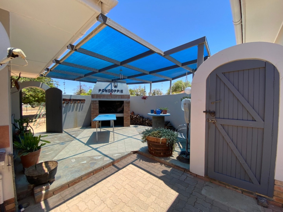 3 Bedroom Property for Sale in Vanrhynsdorp Western Cape